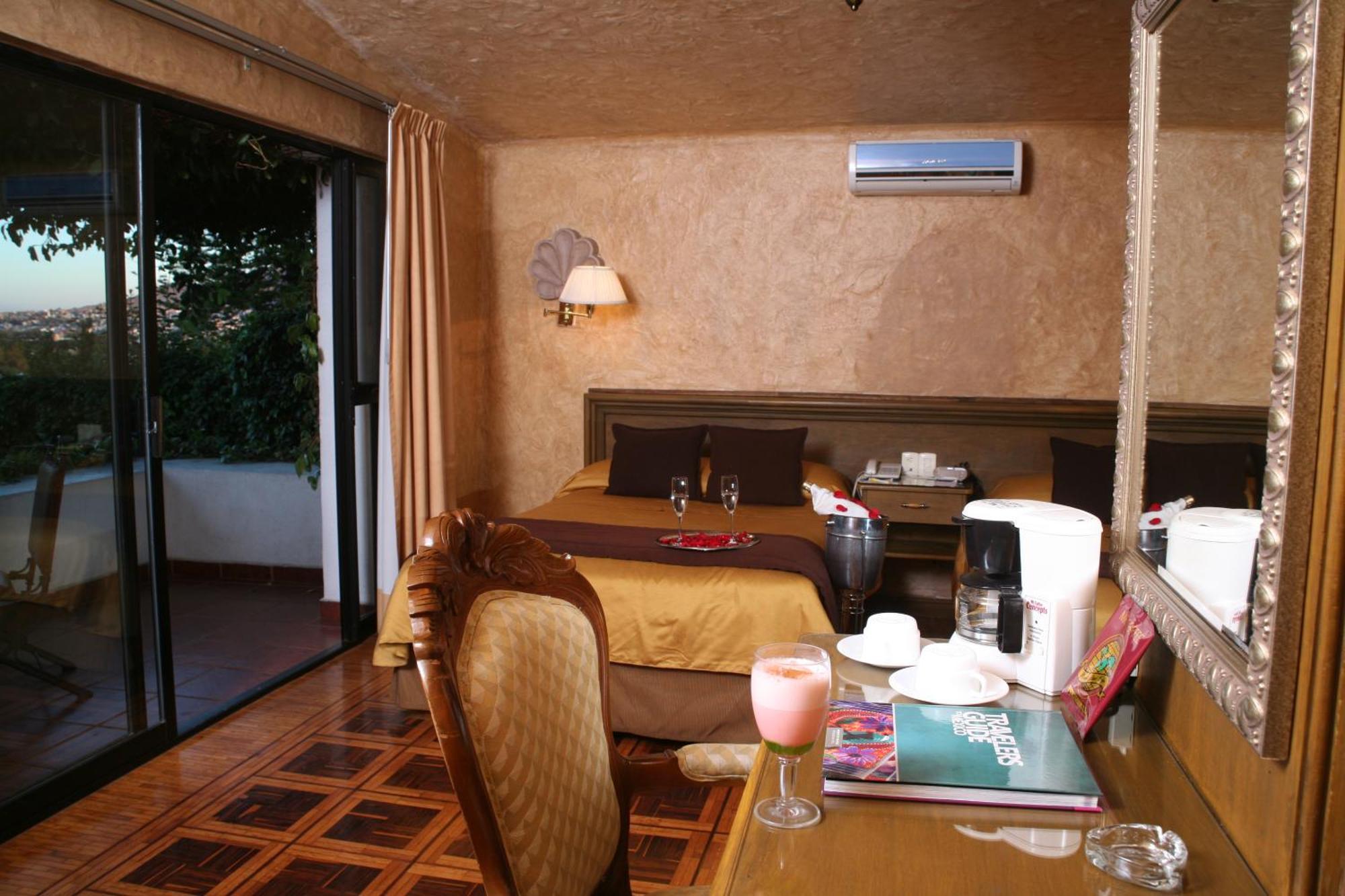 Hotel Casa De La Loma à Morelia Extérieur photo