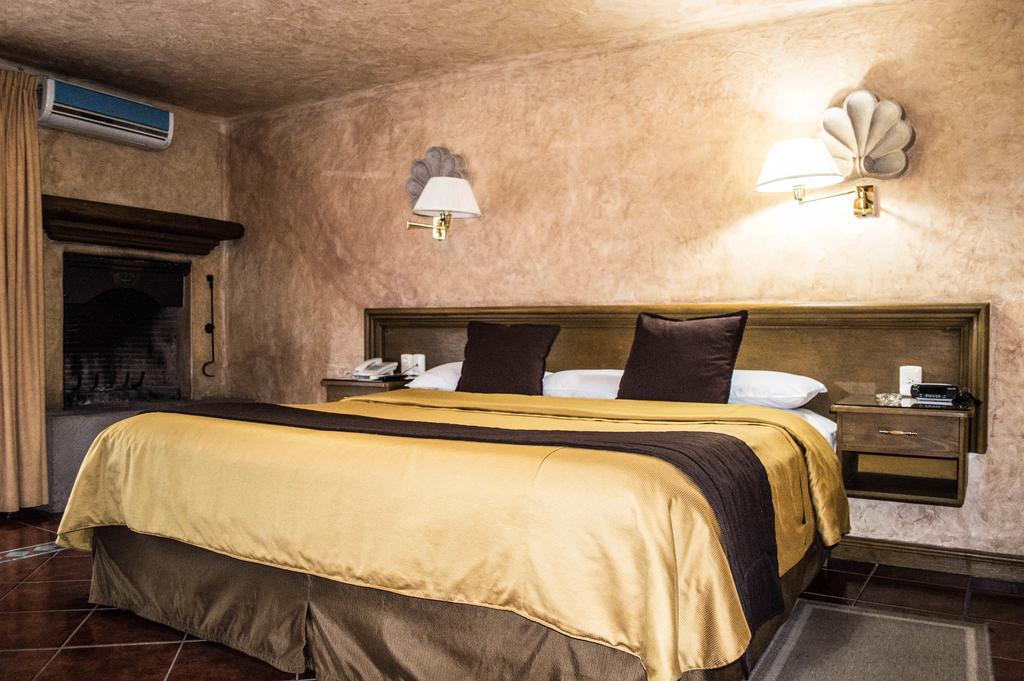 Hotel Casa De La Loma à Morelia Extérieur photo