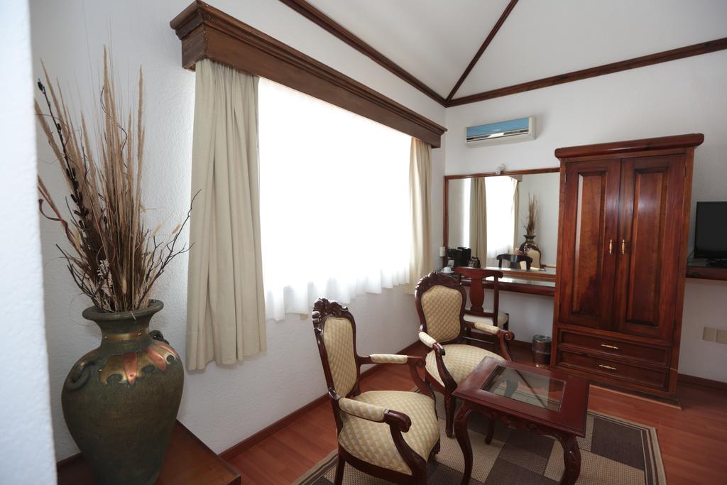 Hotel Casa De La Loma à Morelia Extérieur photo